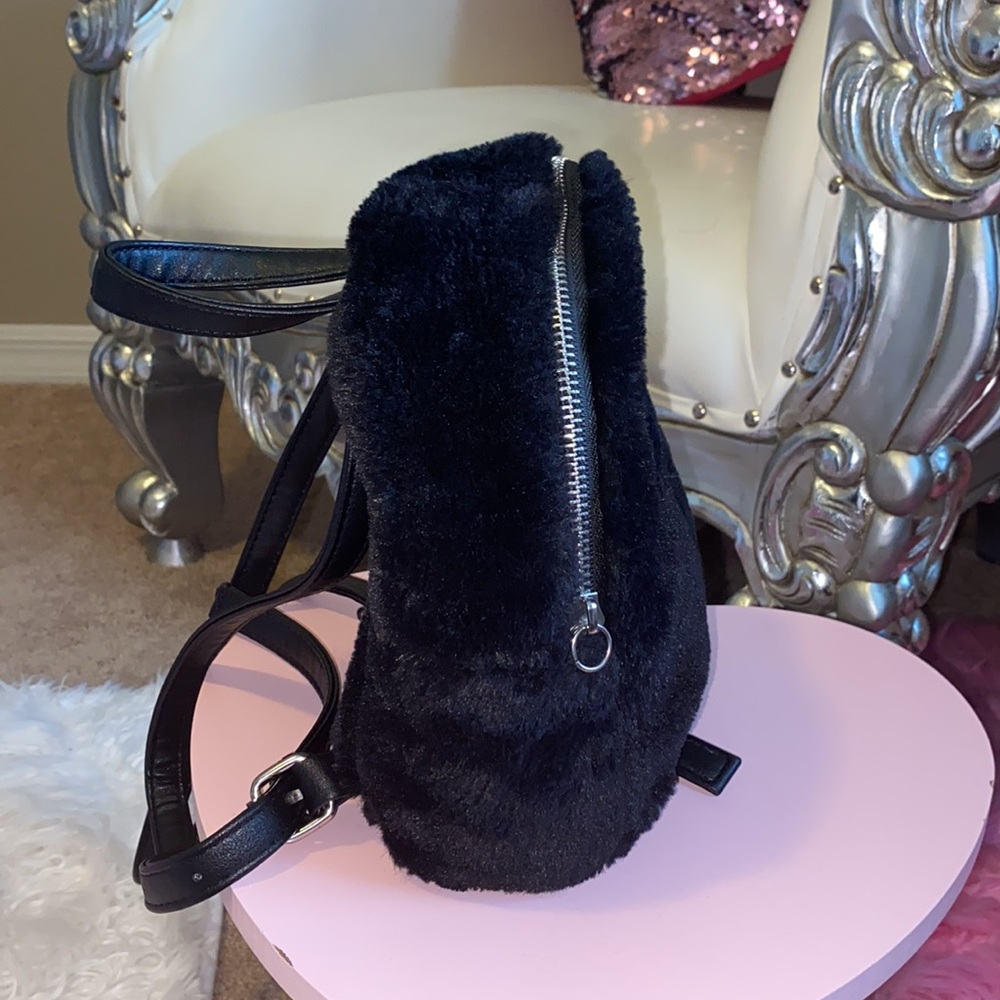 Mini fur backpack - Picture 3 of 4
